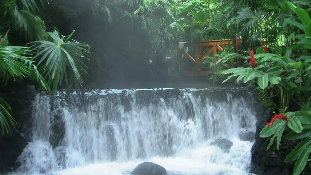 Arenals Hot Water