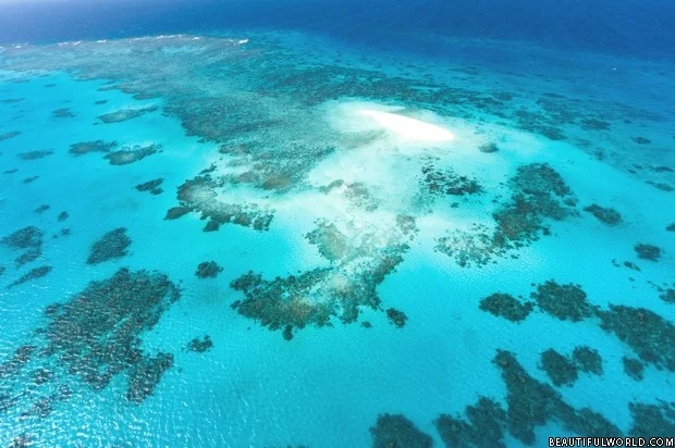 aerial-photo-of-great-barrier-reef