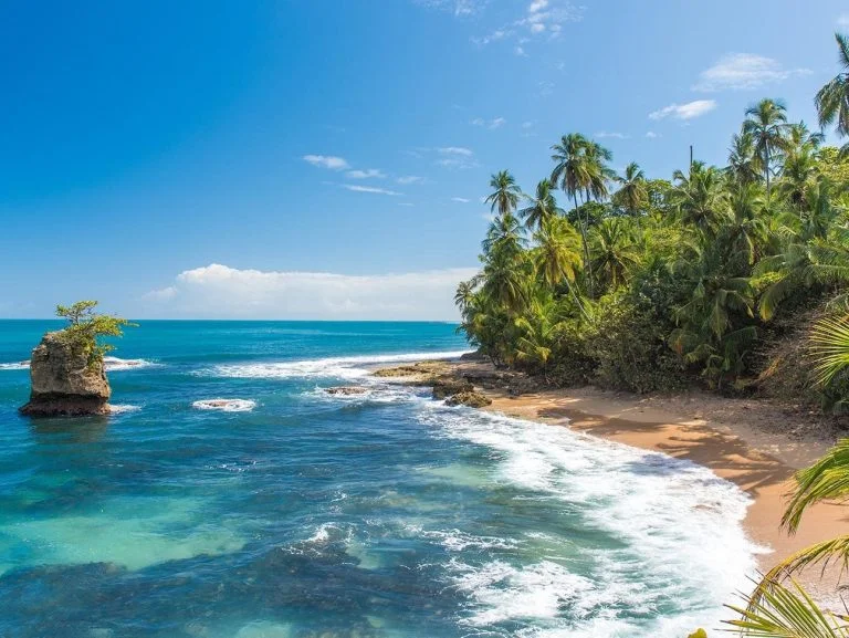 4 Reasons Costa Rica Should Be on Your Bucket List
