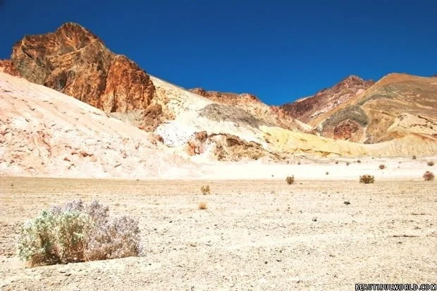 death-valley-landscape