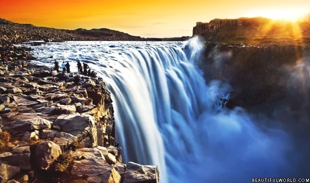 dettifoss-at-sunset