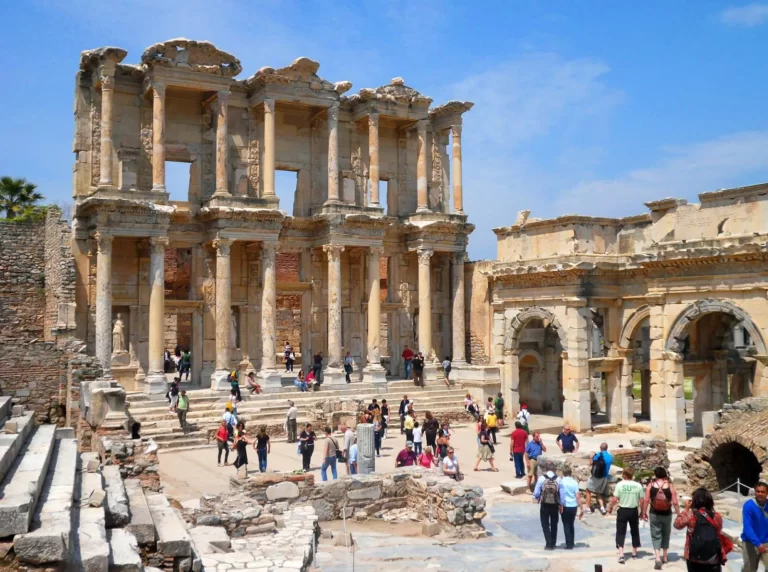 Discovering Turkey’s ancient history: Visiting historical sites like Ephesus and Troy