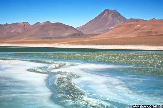 lagoon-atacama-desert