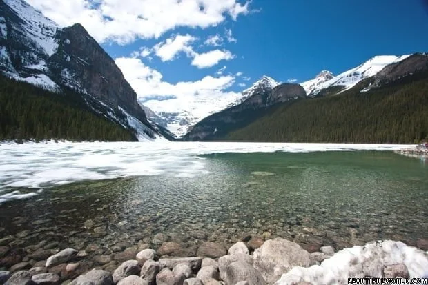 lake-louise-spring