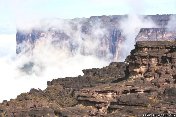 mount-roraima-landscape