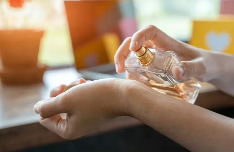 Discovering the Ancient World Through Scents: A Perfume History Tour
