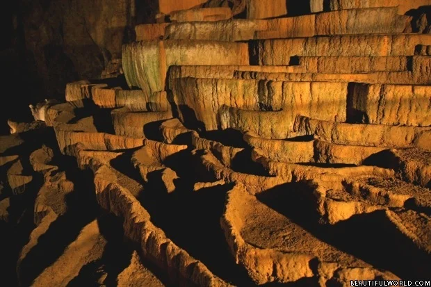 rimstone-skocjan-caves