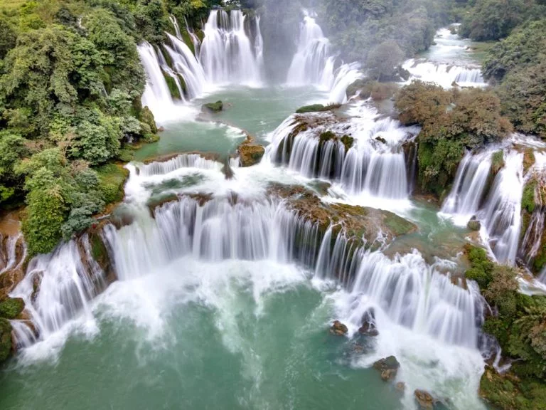10 Most Beautiful Waterfalls in the World